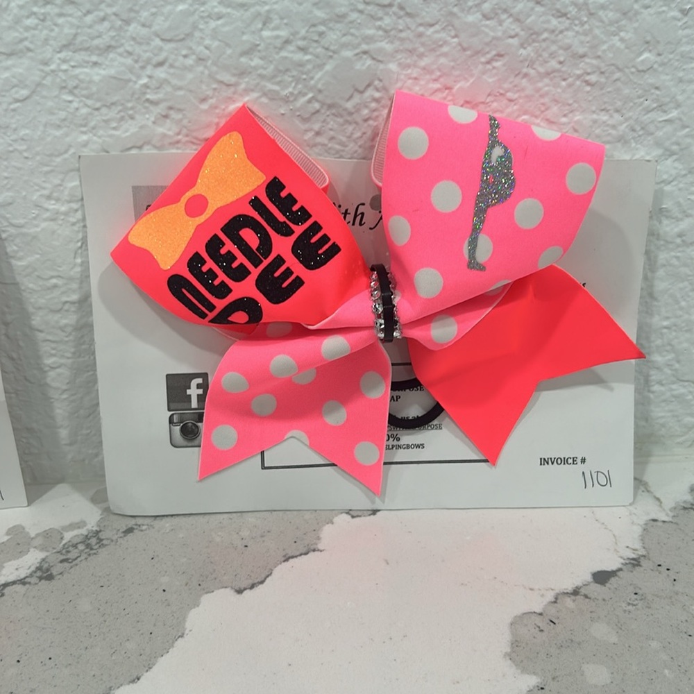 Matching Set Of Cheer Bows - Picture 3 of 3